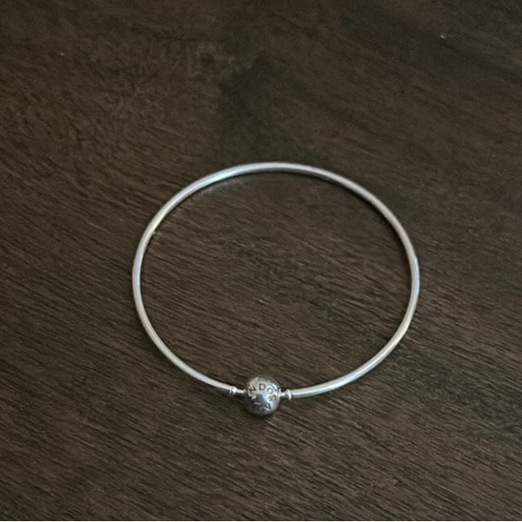Bangle Bracelet Silver 16cm/6.3 Pandora - Picture 1 of 4